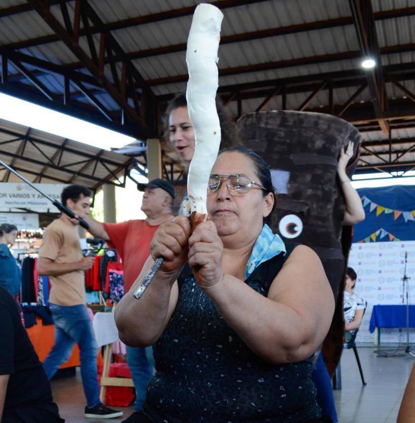 Finalizó con éxito el primer Concurso de Pelada de Mandioca