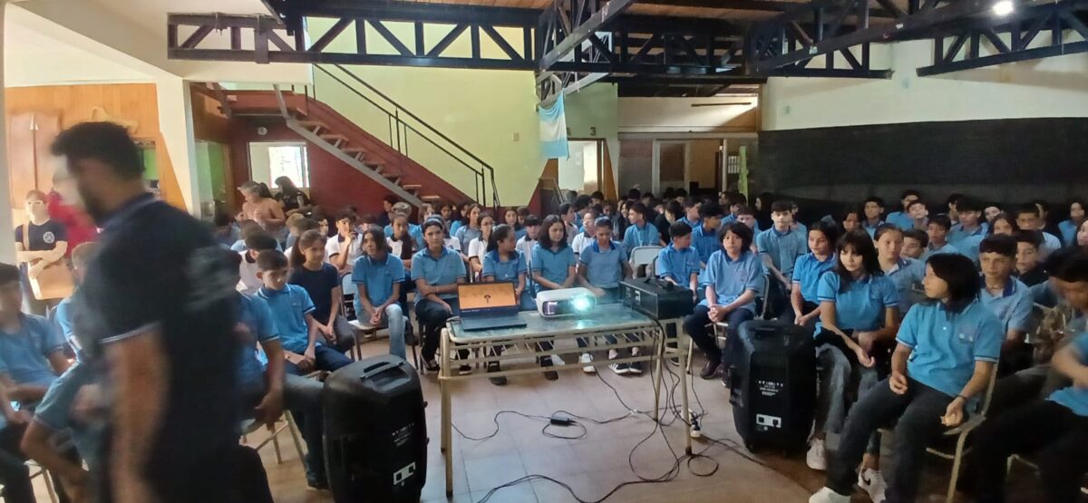 El Iplyc brindó charlas de prevención en Libertad con alumnos de tres escuelas