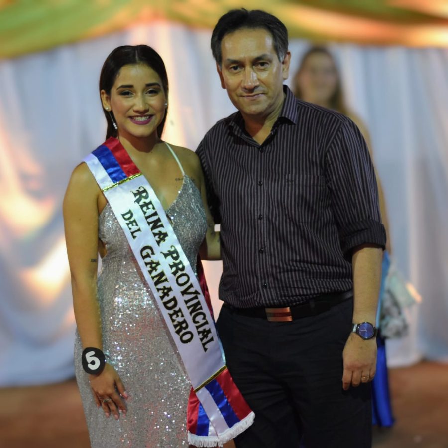 La 25o edicion de la Fiesta Provincial del Ternero en Montecarlo corono a sus reinas 4 - 3