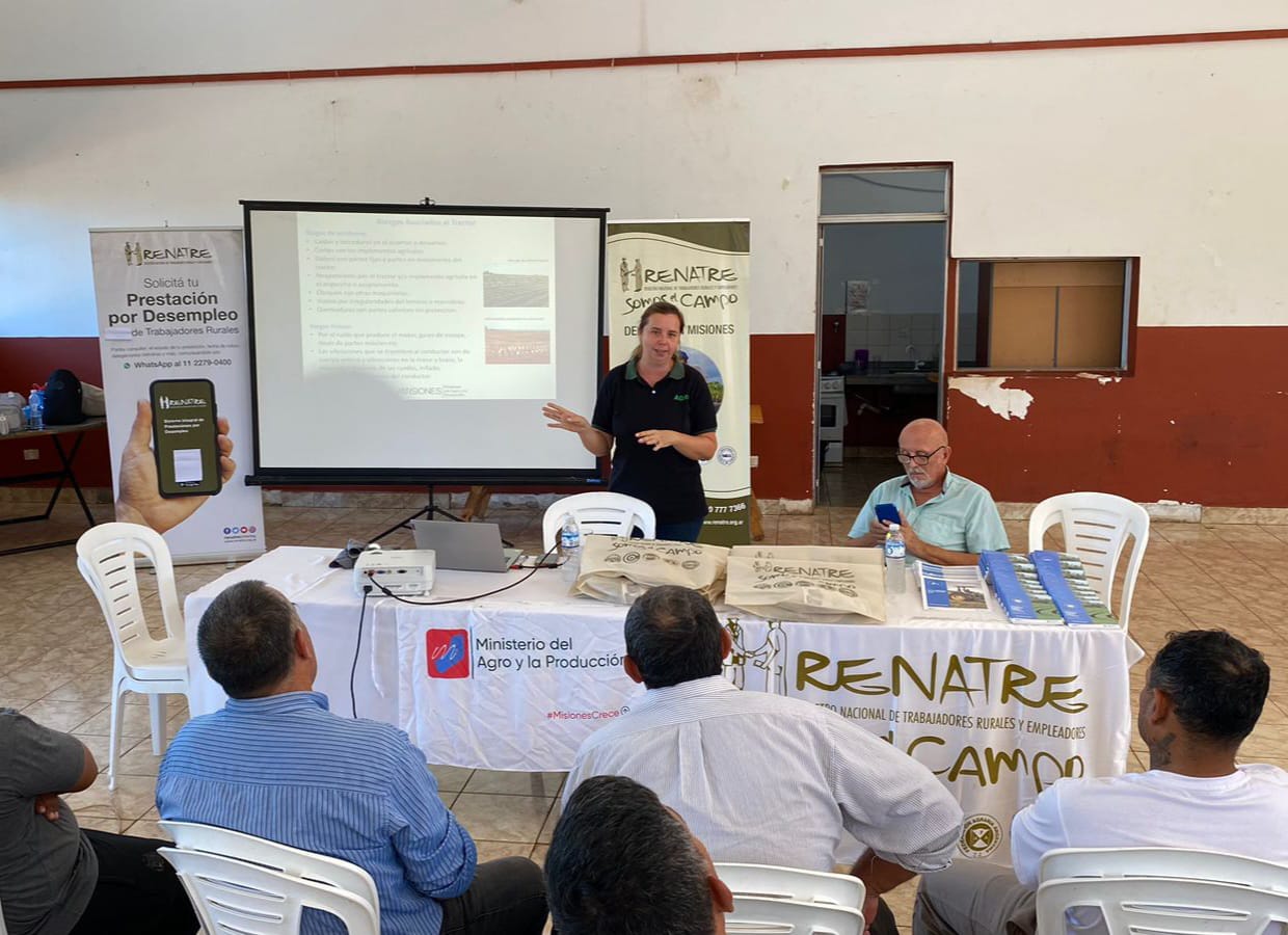 Misiones fortalece el sector tealero con capacitaciones para los productores 6 - 5