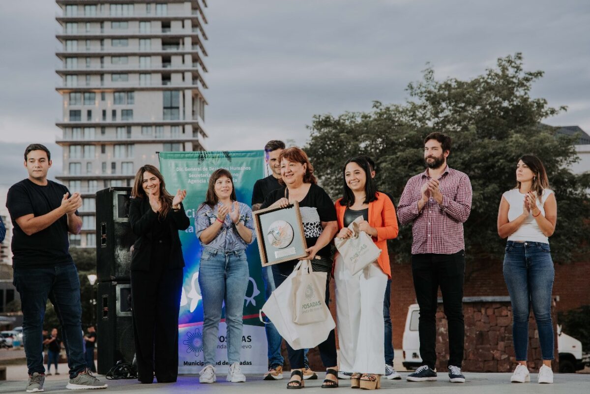Posadas dijo Nunca mas en conmemoracion del Dia de la Memoria Verdad y Justicia 6 - 7
