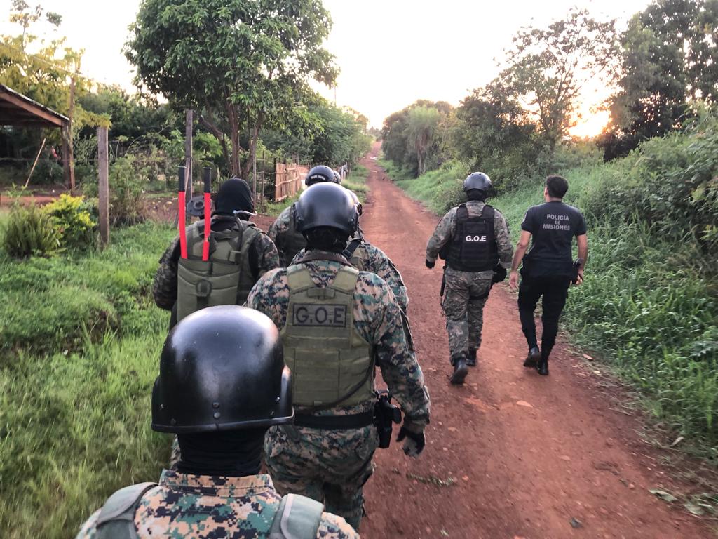 Siete detenidos, armas secuestradas y narcokiosco desarticulado tras megaoperativo en Garupá