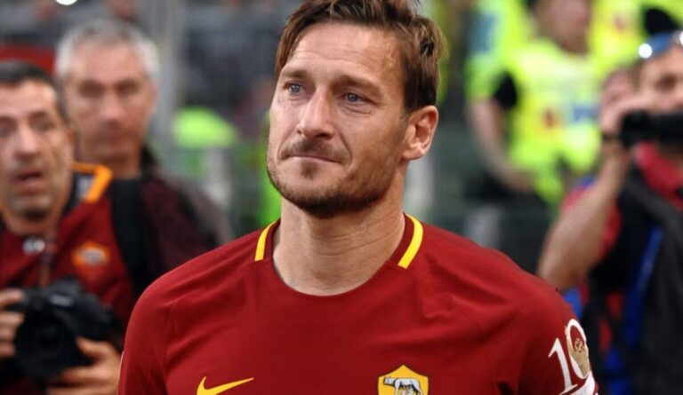 Francesco Totti tiró un dardo en contra de Paulo Dybala y generó controversia