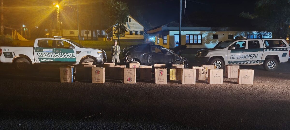 hallan vehiculos con pedido de secuestro y una carga de cigarrillos 3 - 1