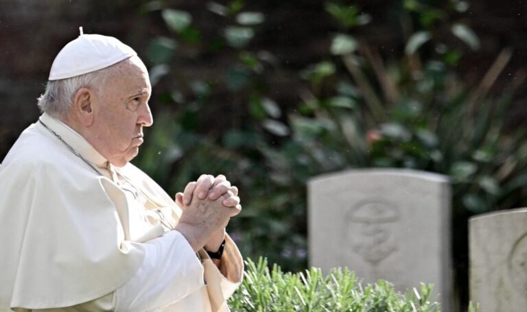 Desesperado pedido del Papa Francisco de un "inmediato" cese del fuego en Gaza