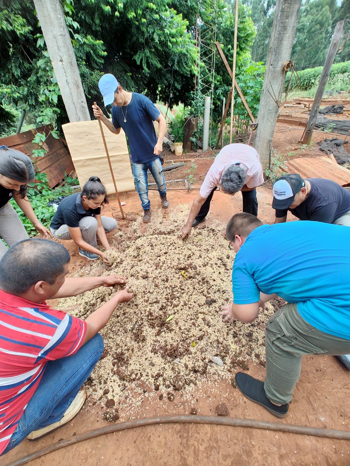 Impulsan prácticas sostenibles de compostaje en Misiones