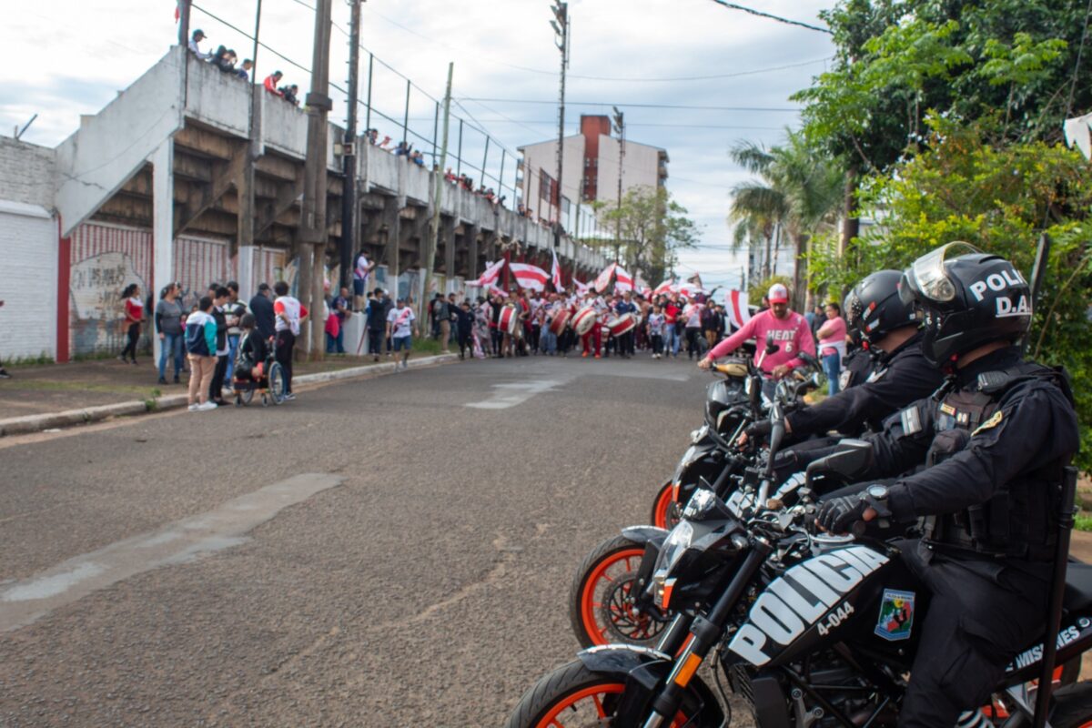 Impulsan una comision para fortalecer la seguridad en eventos futbolisticos en Misiones 1 - 3