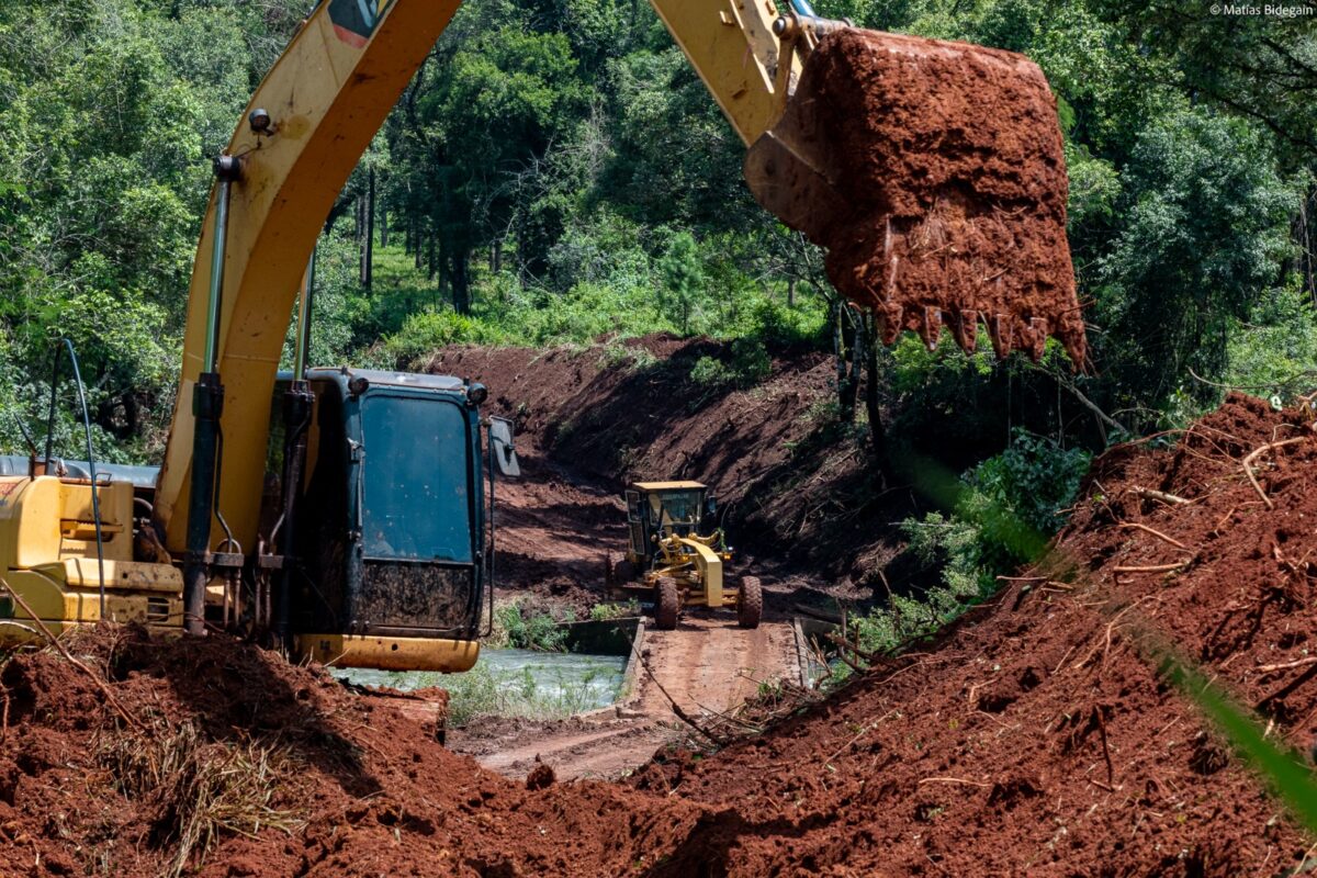 Vialidad de Misiones avanza con los trabajos en la terrada ruta provincial N° 212