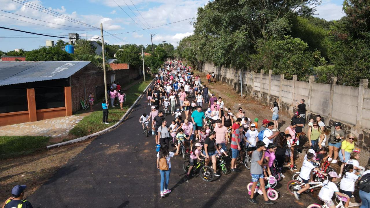 La bicicleteada solidaria del Roque González unió a miles de personas en Posadas 