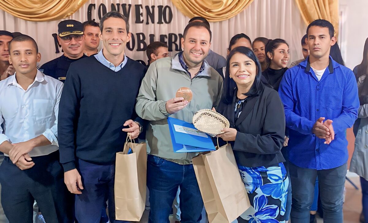 Santa Ana pone en marcha su cuerpo de preventores en seguridad