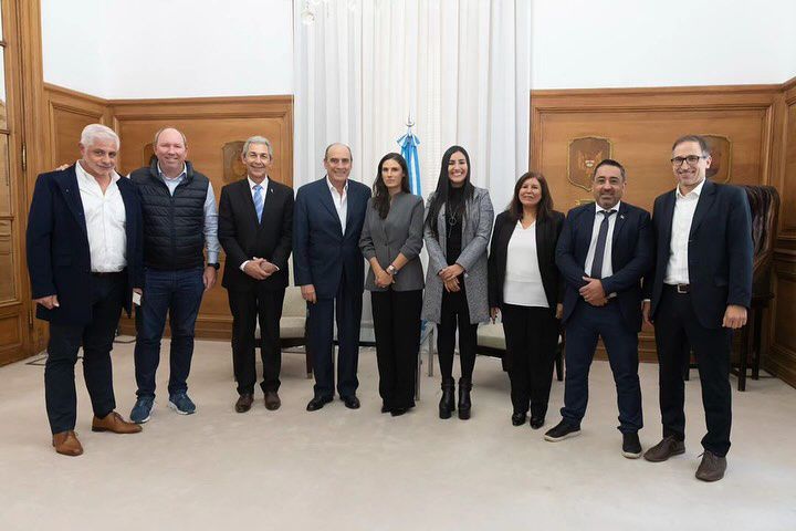 Editorial Gobernar es buscar consensos - 1