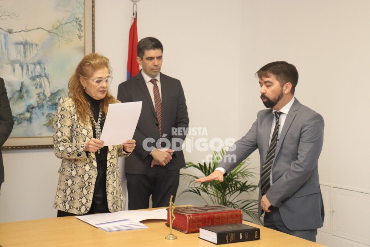 Juraron los nuevos integrantes del Jurado de Enjuiciamiento de Misiones 6 - 11
