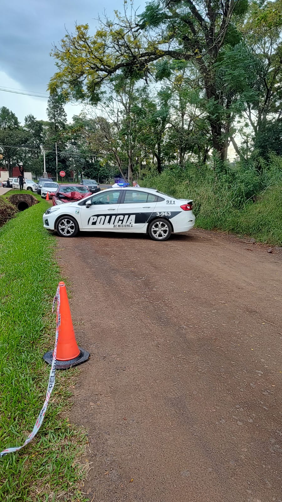 Murió un motociclista tras ser embestido por un auto cuyo conductor se dio a la fuga