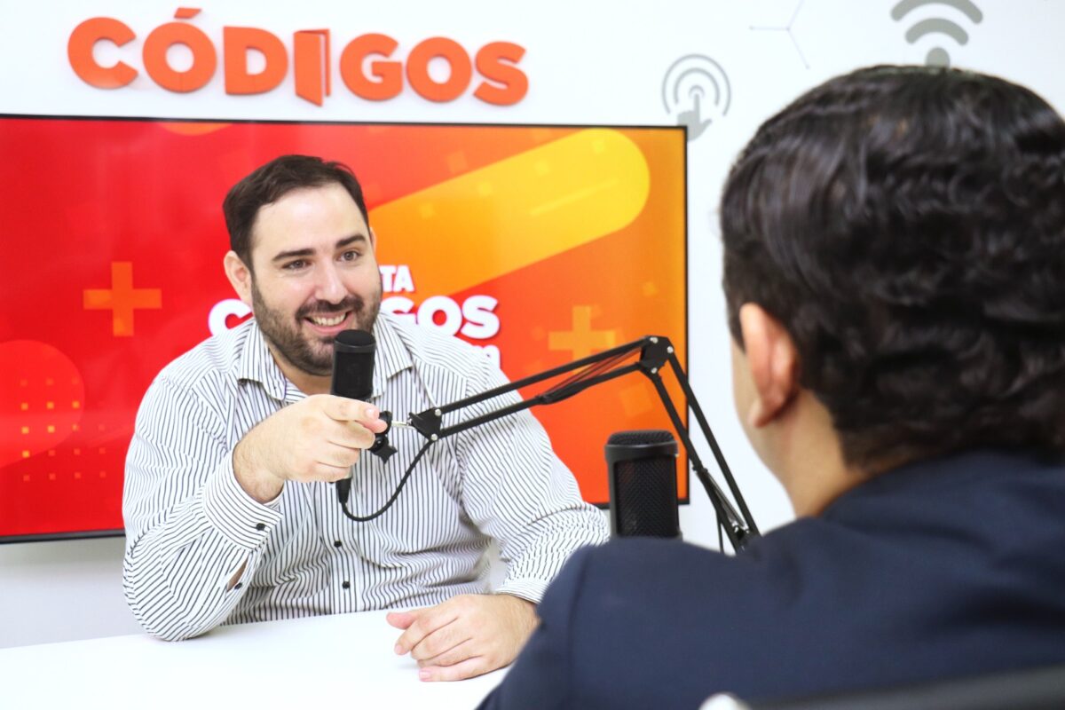 Sebely Si crees que la gente te va a votar porque le diste una chapa estas atrasado 50 anos 3 - 9