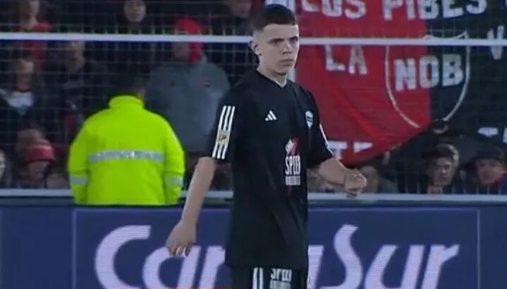 Un jugador de Riestra debutó y marcó un récord histórico