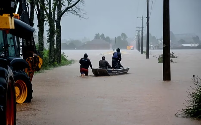 Sur de Brasil: las inundaciones ya dejaron 31 muertos y 74 desaparecidos 1 2 - brasil inundaciones 1 - 1