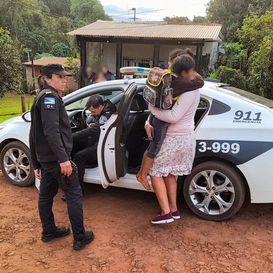 Oberá: tiene 9 años, se escapó de la escuela y fue ubicado por la Policía arriba de un árbol