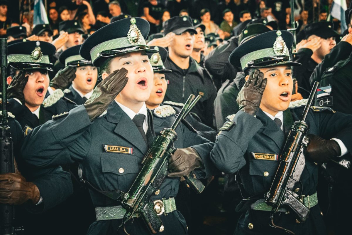 Cadetes de la Universidad de la Policía de Misiones juraron lealtad a la Bandera