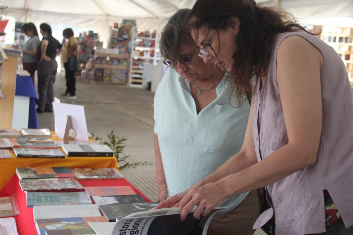 Unas mil personas participaron de la segunda edición de la Feria del Libro de Posadas