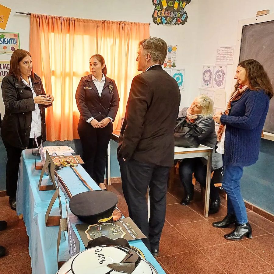 La Policía de Misiones impulsa la seguridad como una construcción colectiva en Alem 3 6 - La Policia de Misiones impulsa la seguridad como una construccion colectiva en Alem 2 - 5