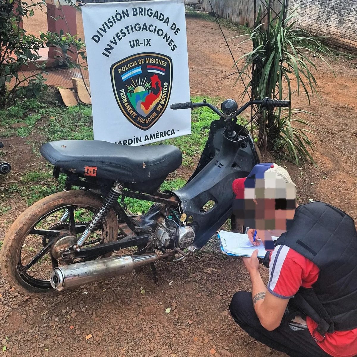 La Policía de Misiones recuperó 7 motos robadas por una banda delictiva en Jardín América y los integrantes continúan detenidos