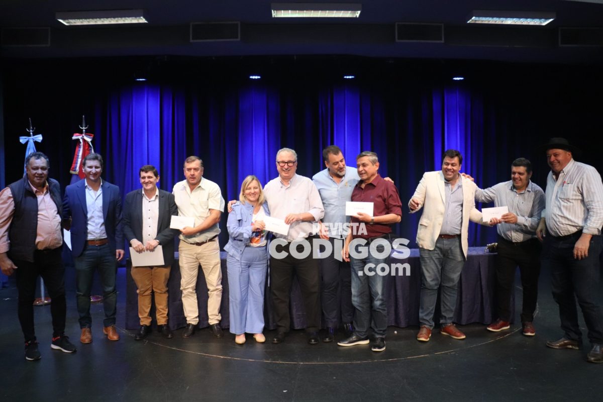 entrega de fondos a municipios (10)