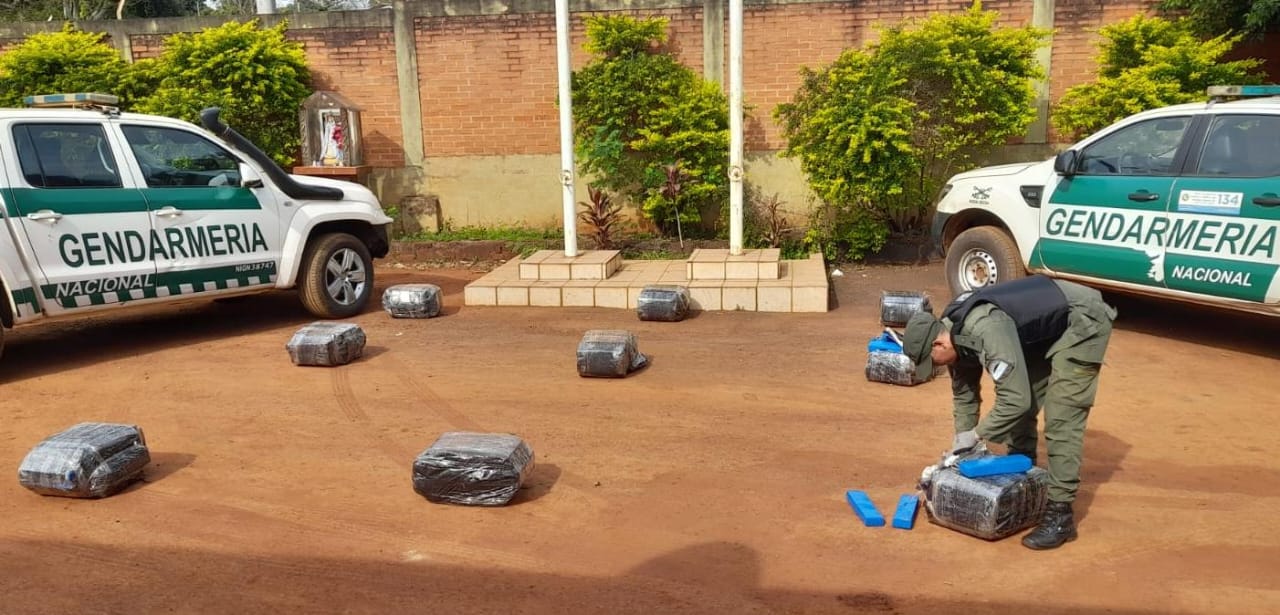 Secuestraron 278 kilos de marihuana en una zona montuosa de Jardín América