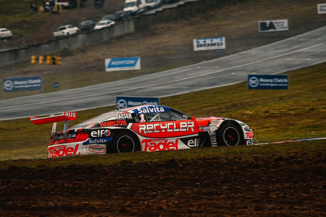 A pesar de la lluvia, el TC se vivió a pleno en el autódromo de Posadas