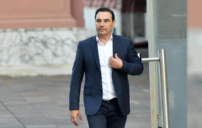 Grave denuncia contra el padre del gobernador de Corrientes: "Me violó y producto de eso tuve un hijo"