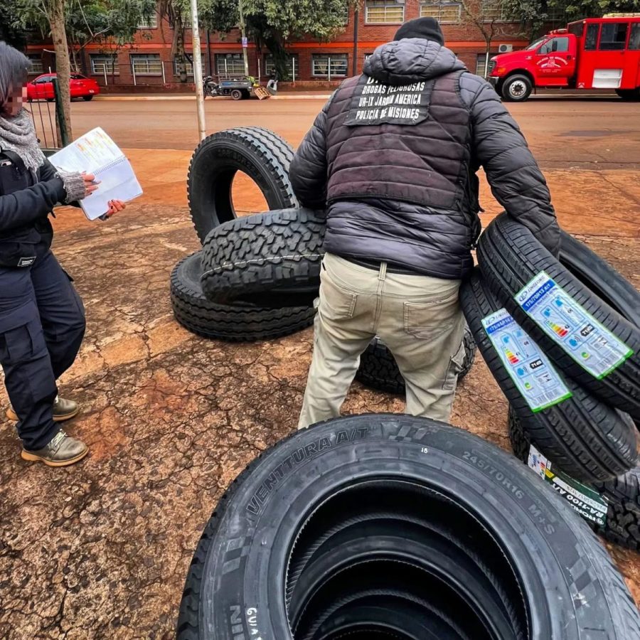 Incautaron $10 millones en neumáticos de contrabando en Jardín América