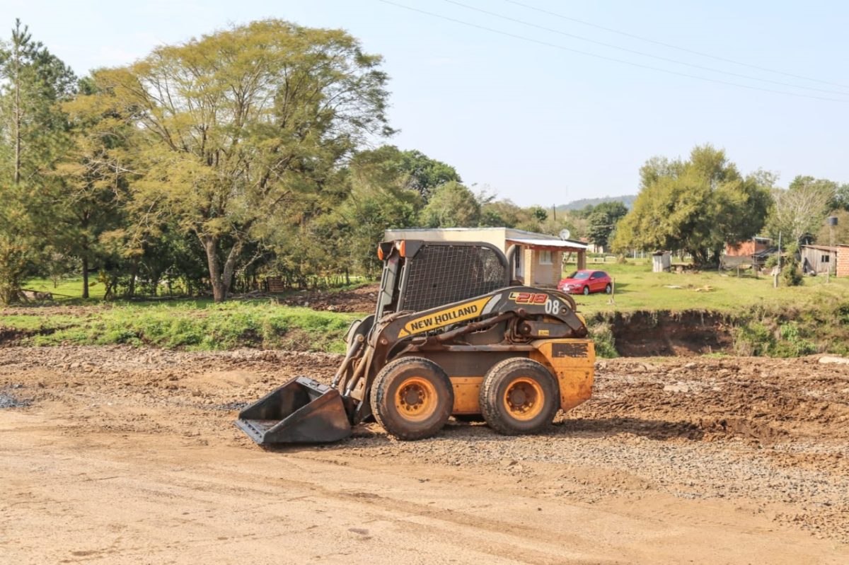 Passalacqua recorrió obras de infraestructura en Cerro Azul y Cerro Corá