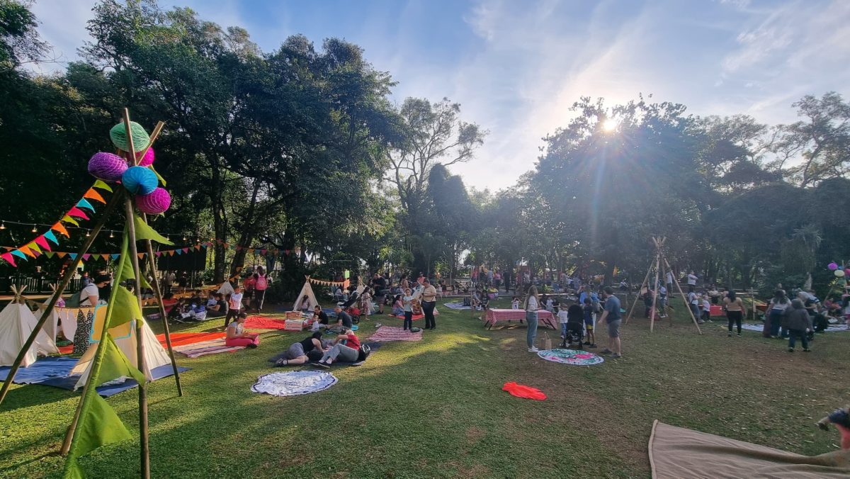 Vacaciones con teatro arte y ‘Festivalito en el Botanico de Posadas 3 - 5