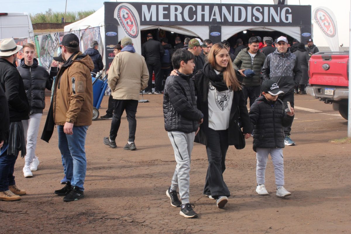 "Trabajamos para que Posadas sea una plaza destacada del Turismo Carretera", dijo Stelatto