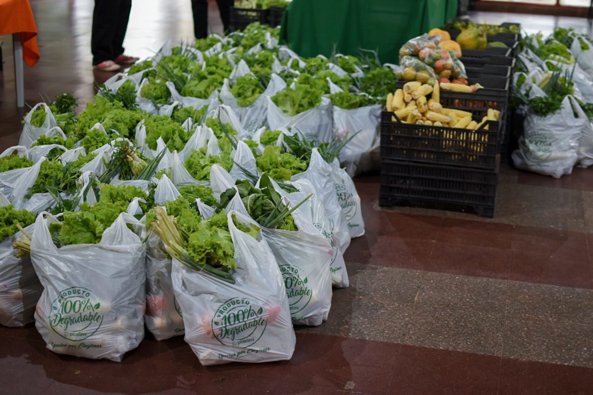 Apostoles se suma a la entrega de Combos Universitarios de Agricultura Familiar 2 - 1