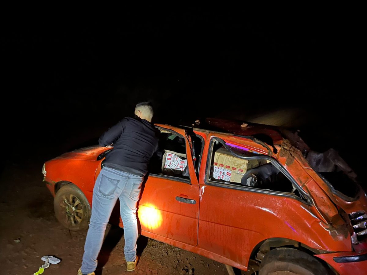 Arrestaron a un hombre con mas de 3 millones en cigarrillos de contrabando tras persecucion 1 - 1
