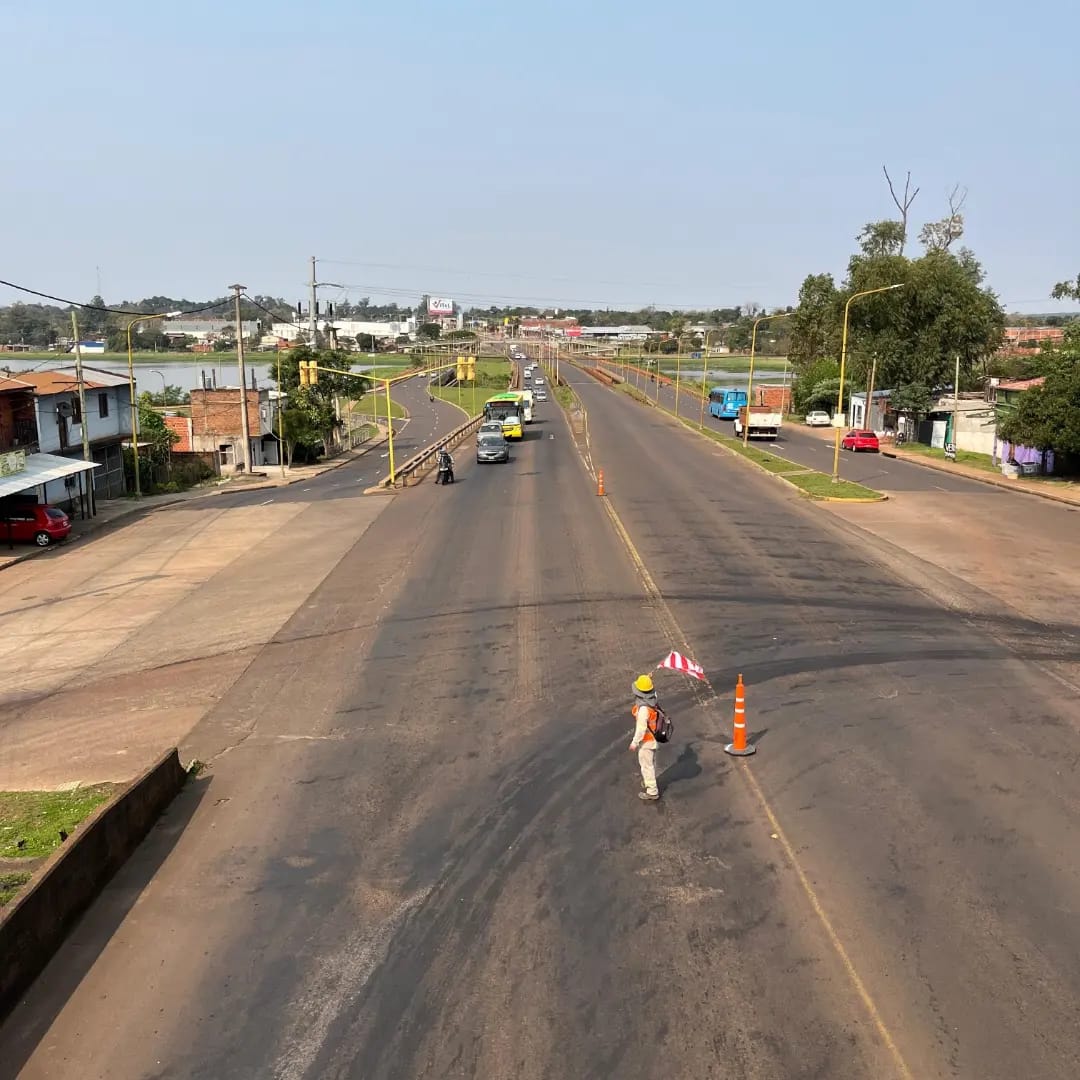 Posadas: tránsito reducido a media calzada por avenida Tulo Llamosas altura Brigada de Canes