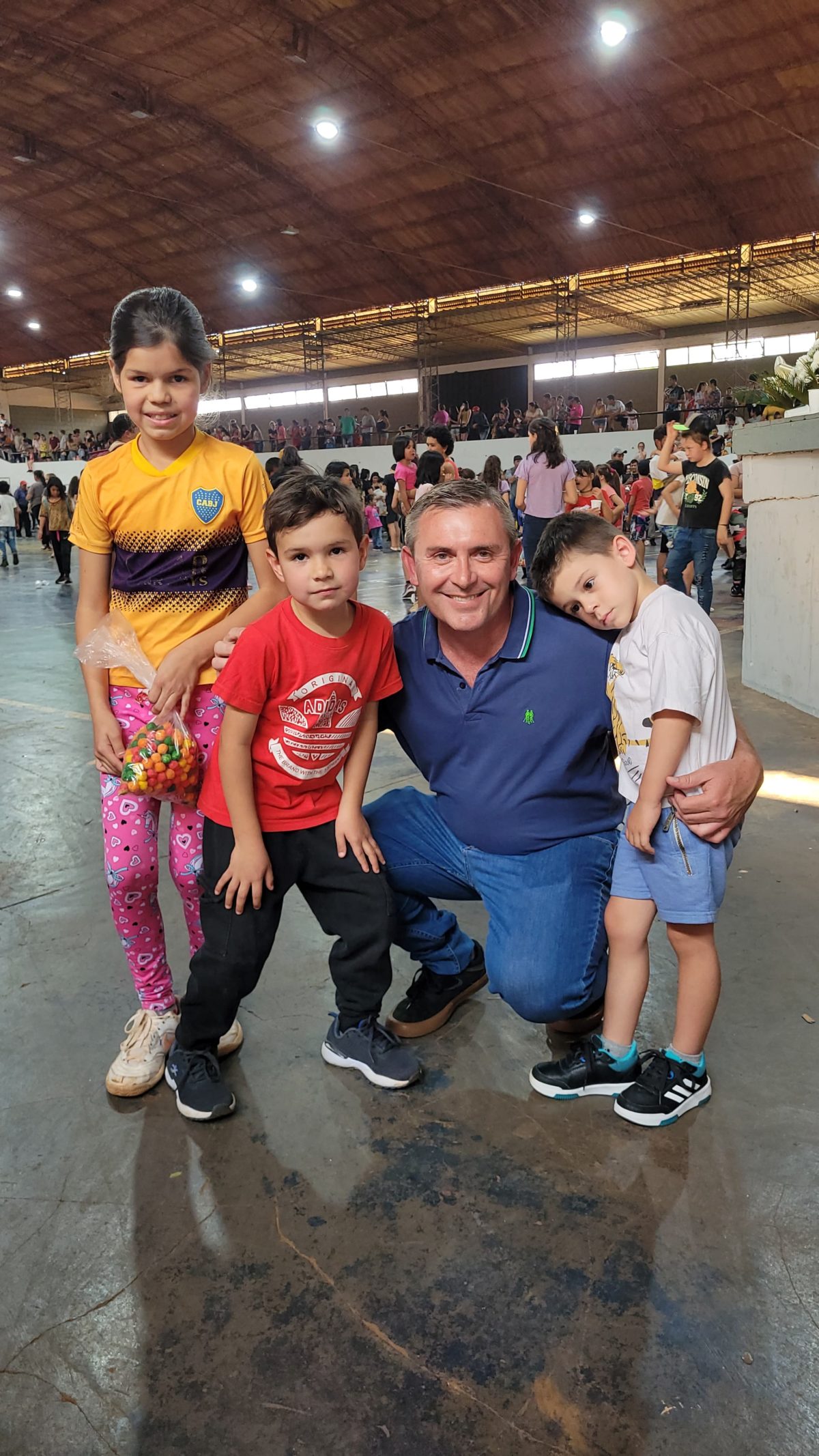 El polideportivo municipal de Campo Grande se llenó de color y alegría en la celebración por el Día del Niño