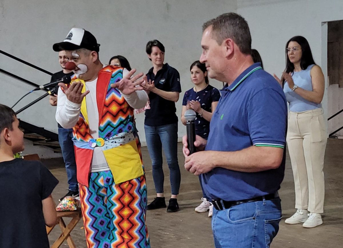 El polideportivo municipal de Campo Grande se llenó de color y alegría en la celebración por el Día del Niño