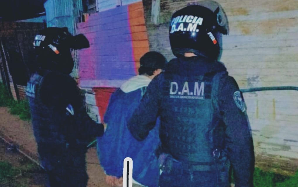 Fue captado robando bulones de una baranda de la Costanera y lo detuvieron