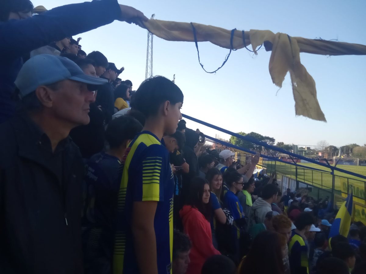Mitre vencio a Guarani 3 a 1 y es el bicampeon del torneo provincial 4 - 1