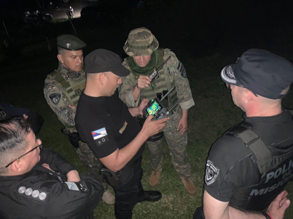 Tras enfrentarse a tiros con la Policía, falleció el hombre que se había atrincherado en Itacaruaré 2 4 - atrincherado en itacaruare 3 - 3