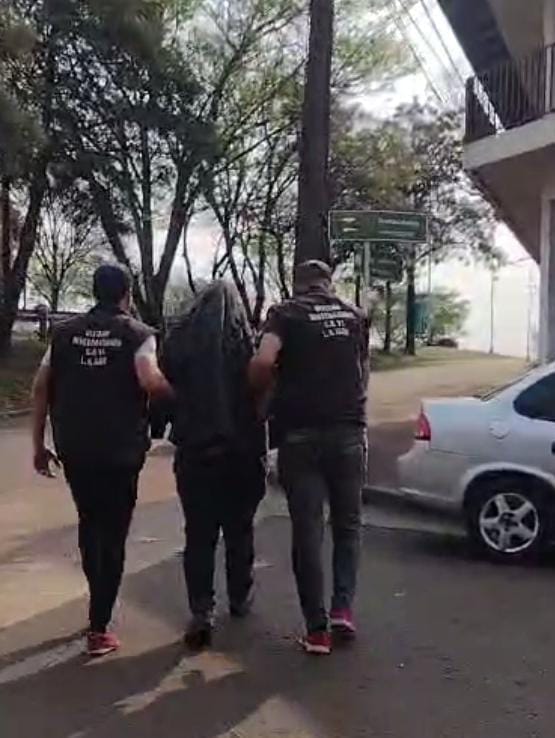 detenido en alem 5 - 1