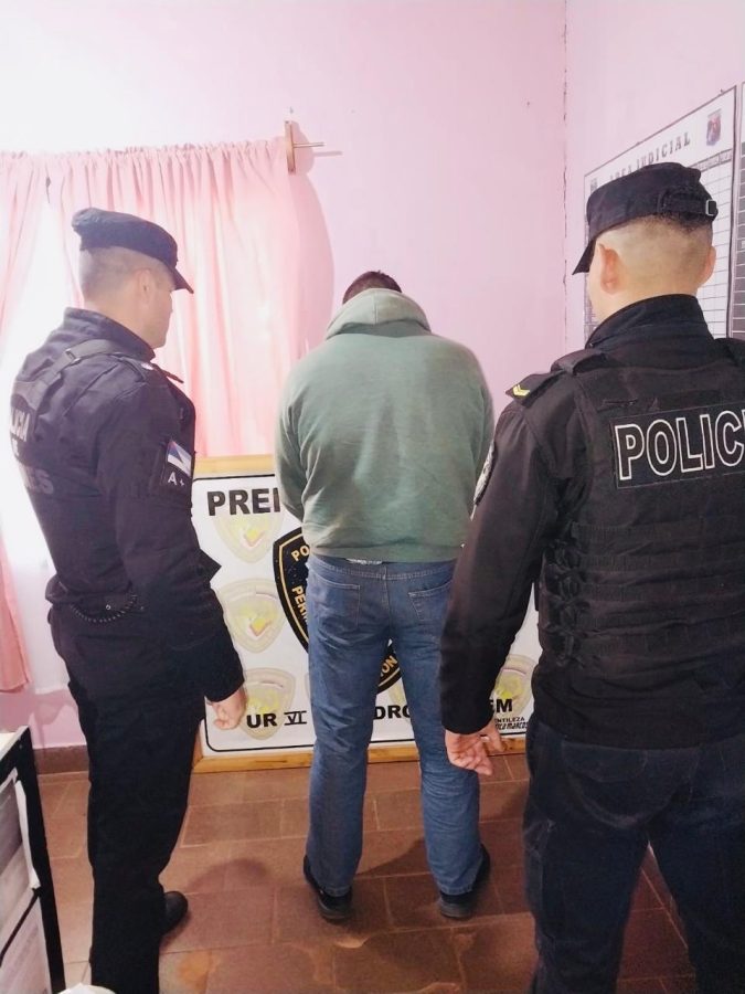 detenidos por robo 2 1 - 3
