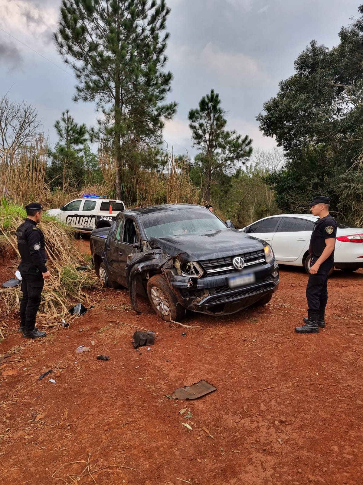 Campo Grande: fuga, persecución y secuestro de una camioneta cargada con $80 millones en cigarrillos