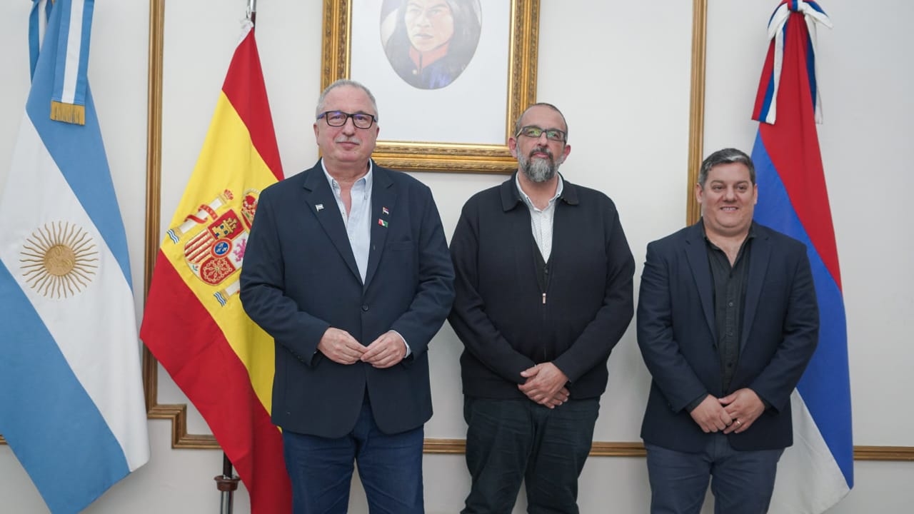 Passalacqua recibió al cónsul de España y destacó la misión que se realiza en Posadas 1 2 - passalacqua 5 - 1