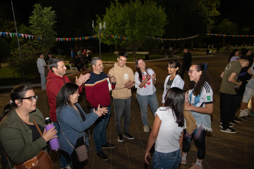 Con la entrega simbólica de la llave de la ciudad, inició la Semana del Estudiante en San Javier