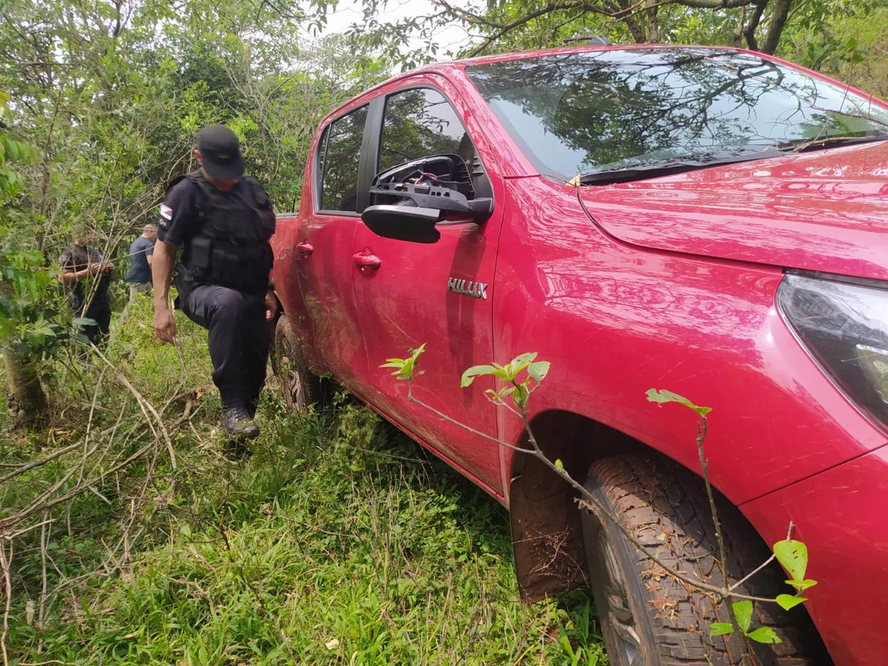 Cuatro vehiculos robados fueron recuperados tras fuertes operativos de seguridad provincial 2 - 5