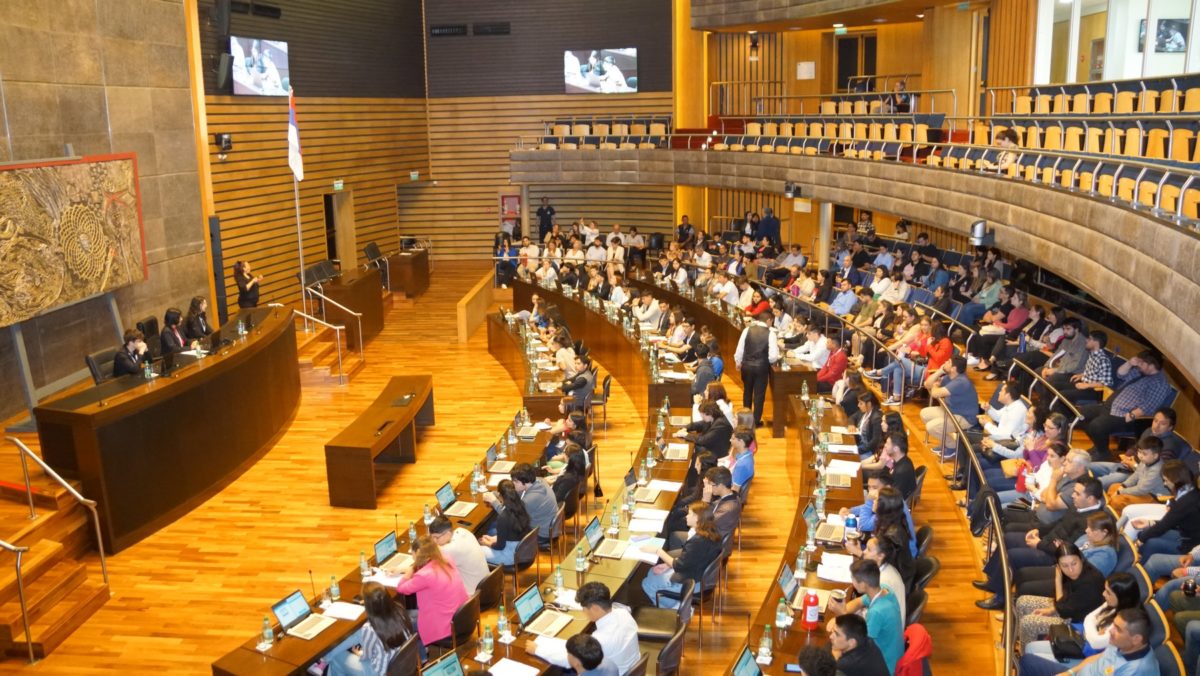 El Parlamento Estudiantil Misionero aprobo 20 proyectos tras una nueva sesion en la Legislatura 1 - 19