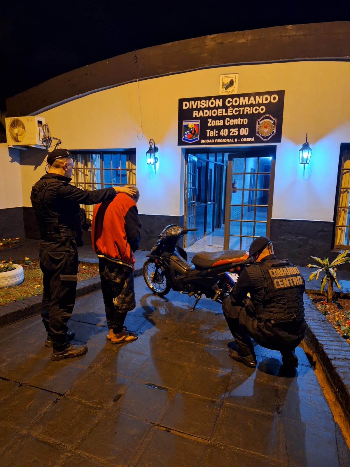 Recuperaron cinco vehículos robados y detuvieron a tres sospechosos en distintas localidades