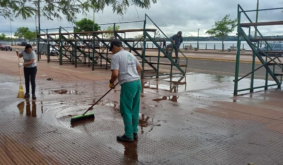 Estudiantina: instan a mantener el orden y la limpieza en la Costanera